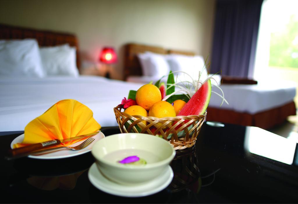 City Times Hotel Kuantan Buitenkant foto