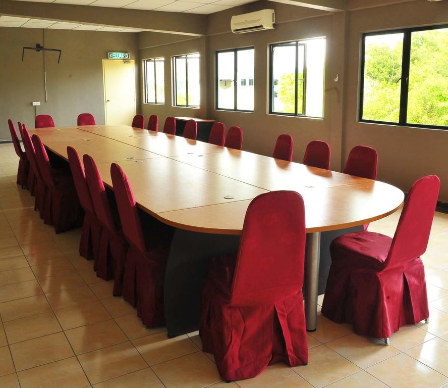 City Times Hotel Kuantan Buitenkant foto