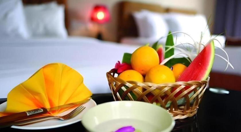 City Times Hotel Kuantan Buitenkant foto