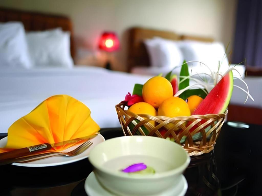 City Times Hotel Kuantan Buitenkant foto